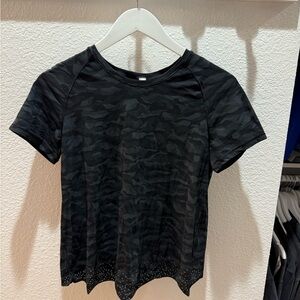 Black Lululemon Camouflage Women's Top